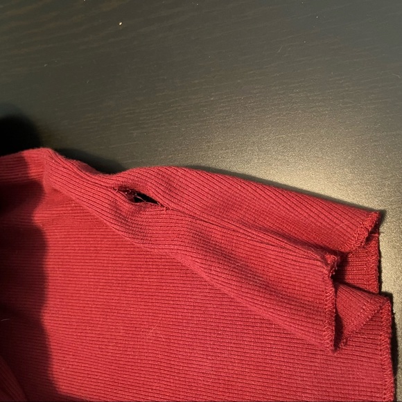Red Maroon Forever 21 Ribbed Long Sleeve Turtleneck Crop Top, Size 1X - Picture 3 of 7